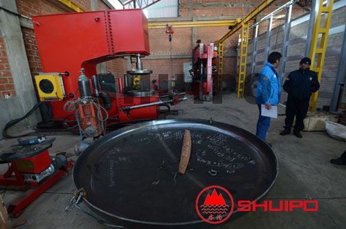 利維亞客戶壓鼓、旋壓設備